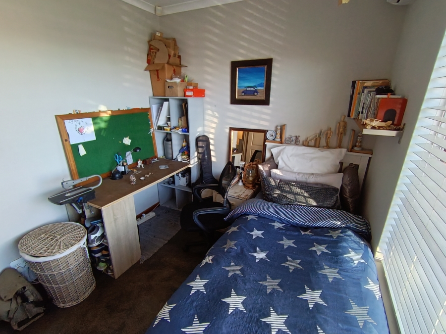 3 Bedroom Property for Sale in Wavecrest Eastern Cape